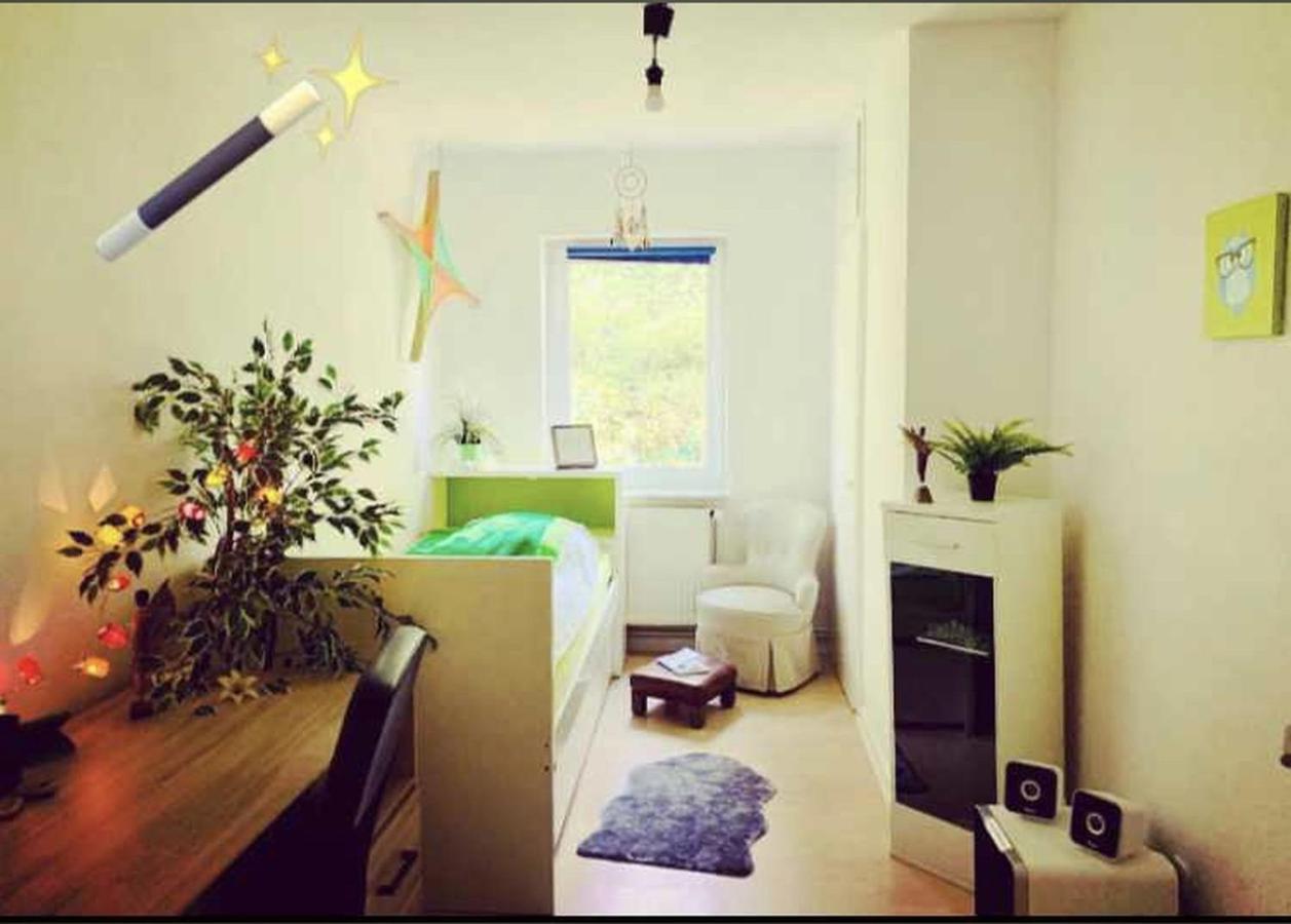 Ferienwohnung Gästezimmer am Weinberg Kassel Exterior foto